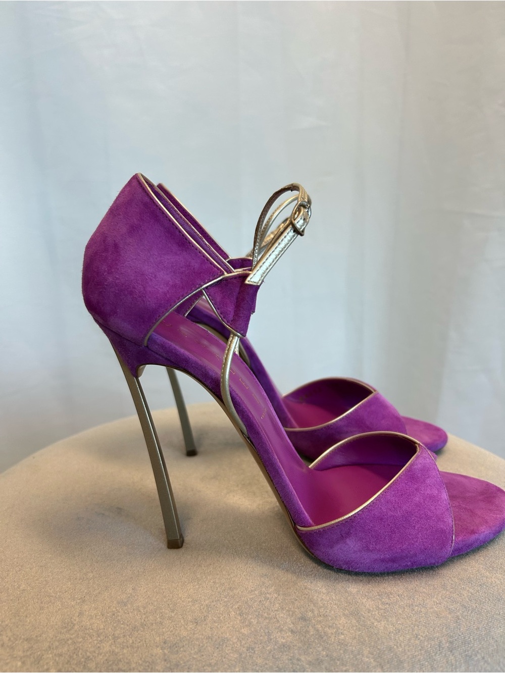 Casadei purple suede Blade high-heeled open toe sandals metallic gold strap 9.5 - Picture 3 of 9